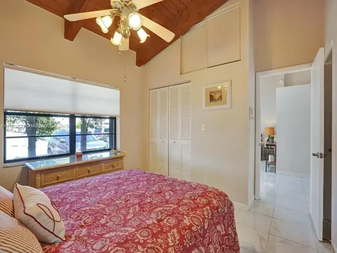 2667 S Parkview Drive Hallandale Beach FL 33009