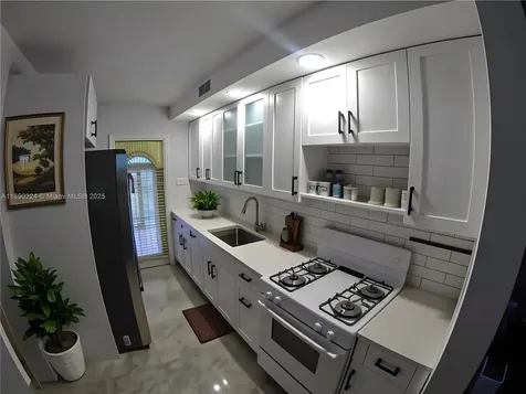 1698 NE 182nd Street North Miami Beach FL 33162