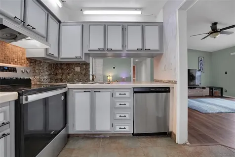 2737 S Oakland Forest Drive Oakland Park FL 33309
