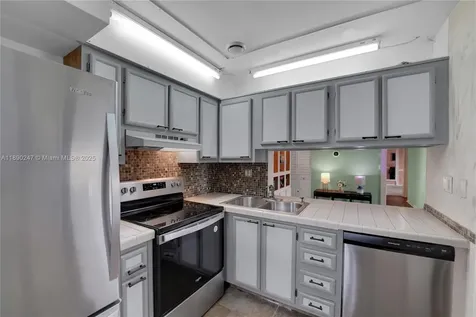 2737 S Oakland Forest Drive Oakland Park FL 33309
