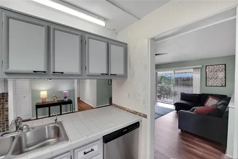 2737 S Oakland Forest Drive Oakland Park FL 33309