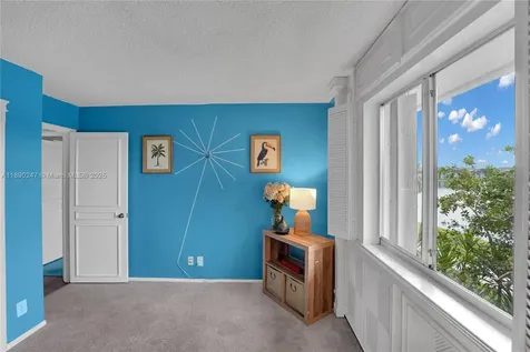 2737 S Oakland Forest Drive Oakland Park FL 33309
