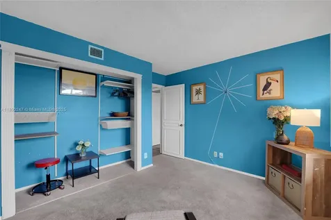 2737 S Oakland Forest Drive Oakland Park FL 33309