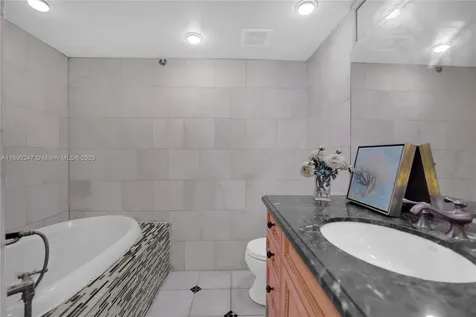 2737 S Oakland Forest Drive Oakland Park FL 33309