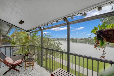 2737 S Oakland Forest Drive Oakland Park FL 33309