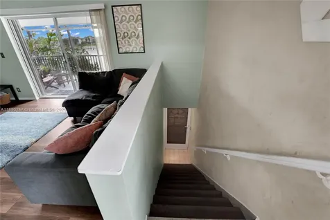 2737 S Oakland Forest Drive Oakland Park FL 33309