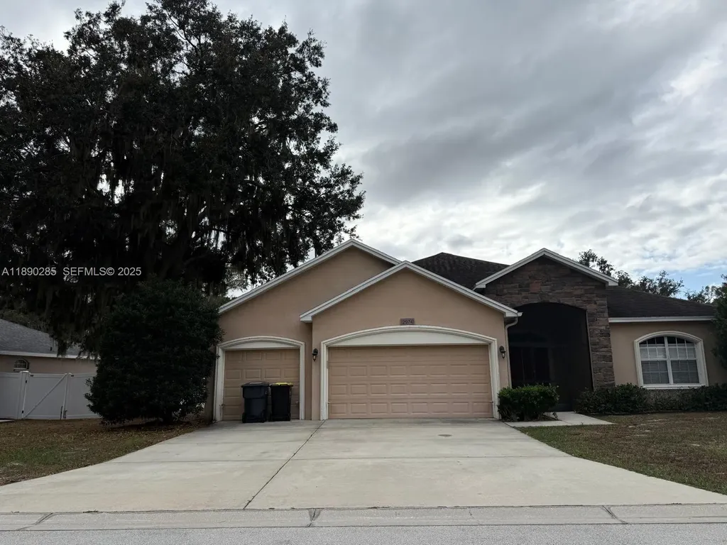 2974 Blackwater Oaks Drive Lakeland FL 33860