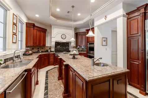 5785 SW 96th Street Pinecrest FL 33156