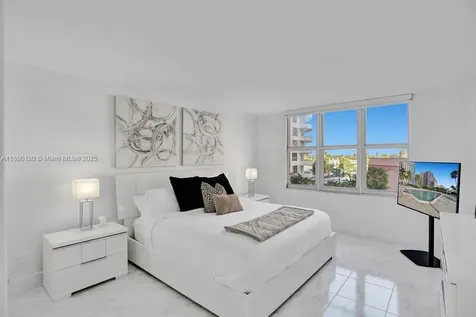 5161 Collins Avenue Miami Beach FL 33140