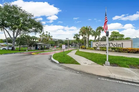 1100 Colony Point Circle Pembroke Pines FL 33026