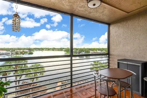 1100 Colony Point Circle Pembroke Pines FL 33026
