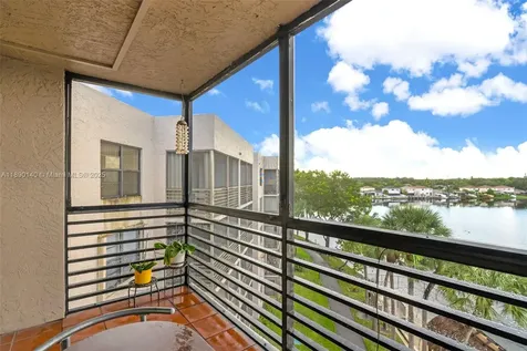 1100 Colony Point Circle Pembroke Pines FL 33026