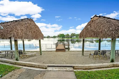 1100 Colony Point Circle Pembroke Pines FL 33026