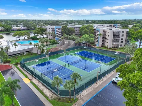 1100 Colony Point Circle Pembroke Pines FL 33026
