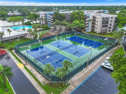 1100 Colony Point Circle Pembroke Pines FL 33026