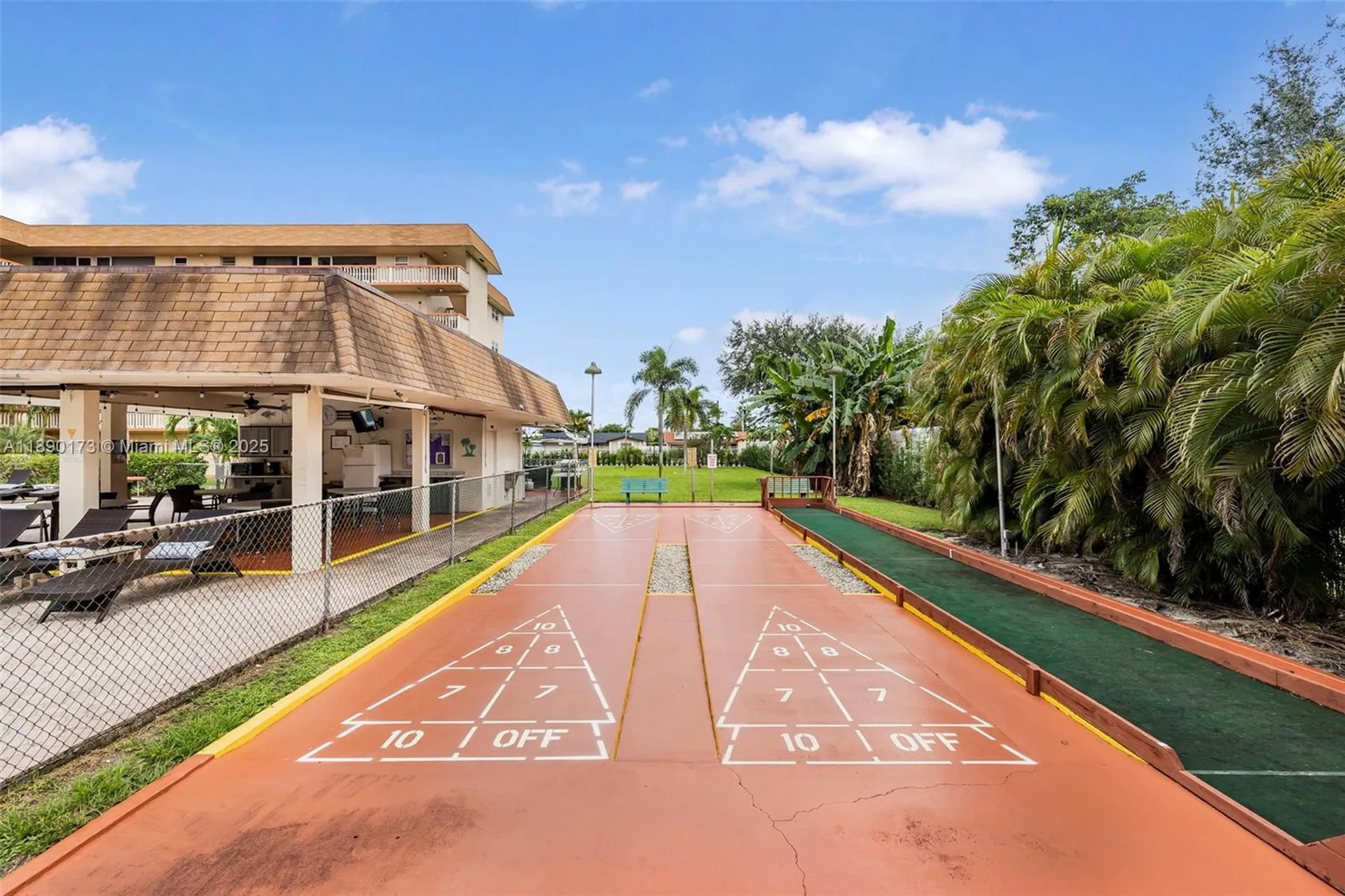 5300 Washington Street Hollywood FL 33021