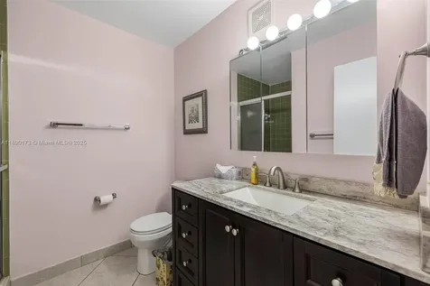 5300 Washington Street Hollywood FL 33021