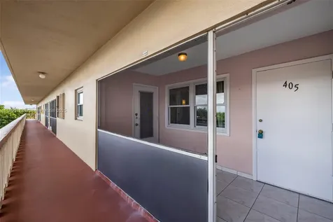 5300 Washington Street Hollywood FL 33021