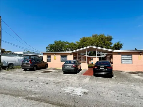 2013 Washington Avenue Opa-Locka FL 33054