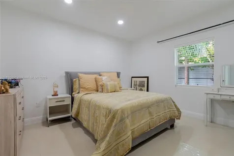 521 S Florida Mango Road West Palm Beach FL 33406