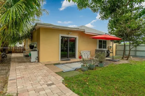 521 S Florida Mango Road West Palm Beach FL 33406