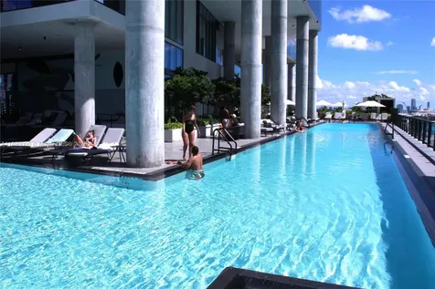 398 NE 5th Street Miami FL 33132