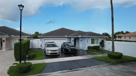 14562 NW 88th Place Miami Lakes FL 33018