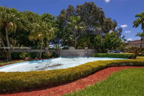 9937 Nob Hill Place Sunrise FL 33351
