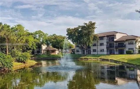 9937 Nob Hill Place Sunrise FL 33351