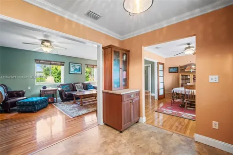 16530 SW 232nd Street Miami FL 33170