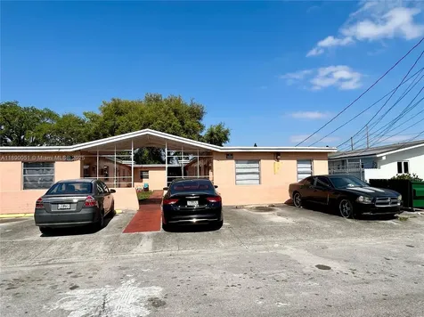 2013 Washington Avenue Opa-Locka FL 33054
