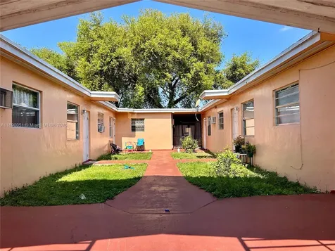2013 Washington Avenue Opa-Locka FL 33054