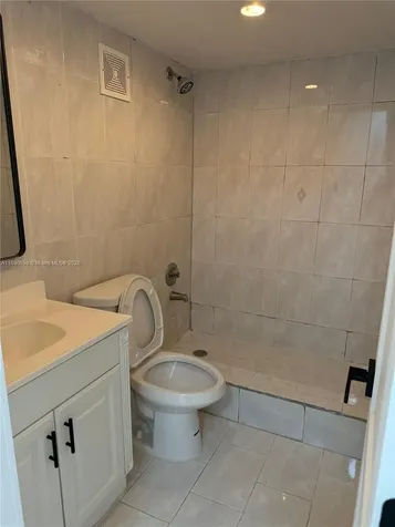 6625 W 4th Avenue Hialeah FL 33012