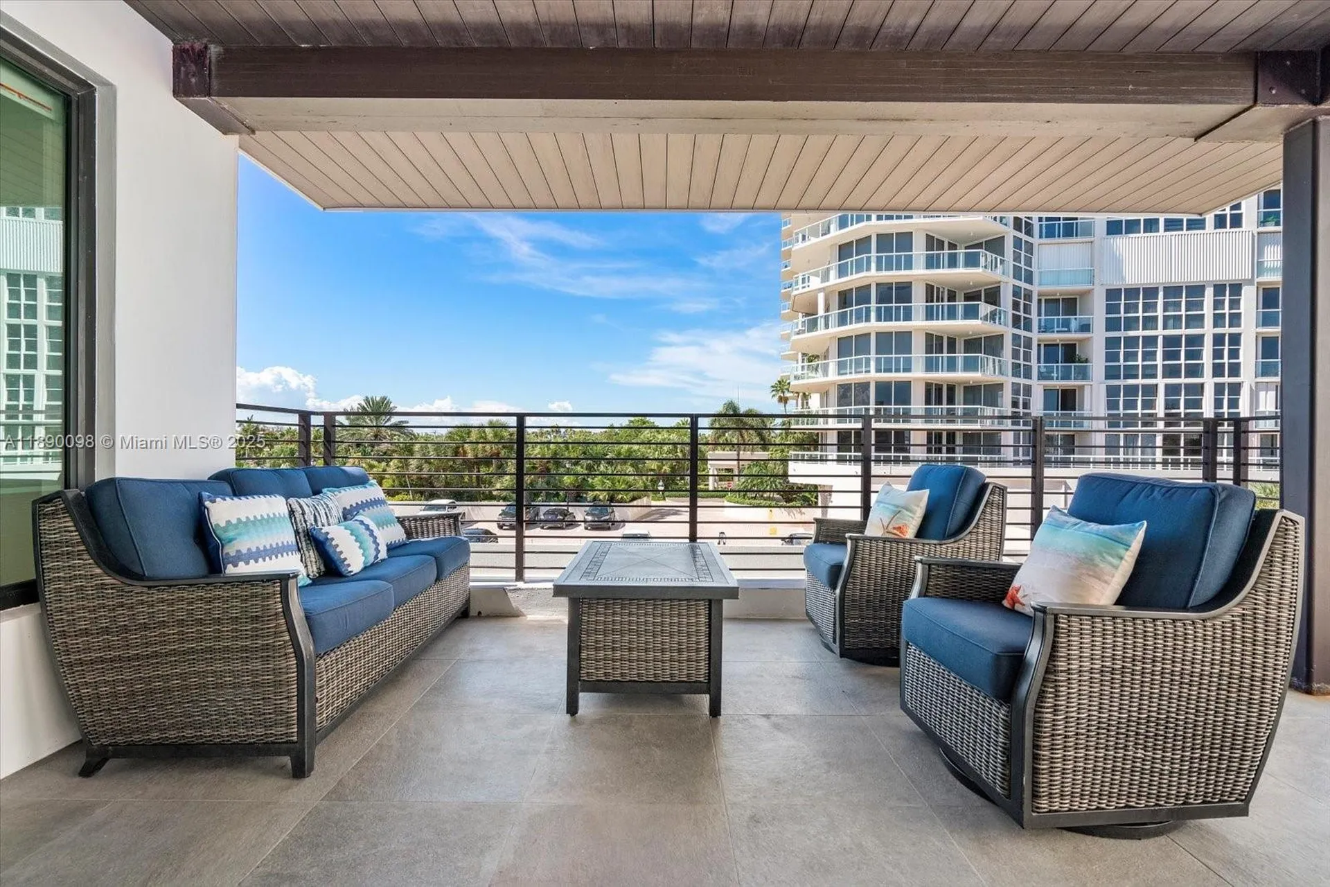 332 Balboa Street Hollywood FL 33019