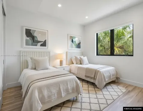 332 Balboa Street Hollywood FL 33019
