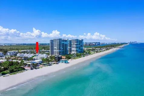 332 Balboa Street Hollywood FL 33019