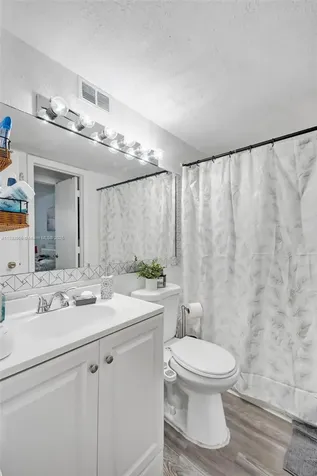 1251 NE 108th Street Miami FL 33161