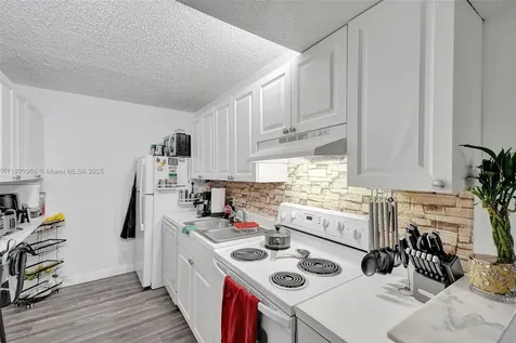 1251 NE 108th Street Miami FL 33161