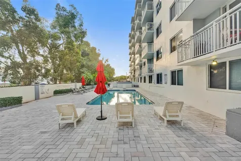 1251 NE 108th Street Miami FL 33161