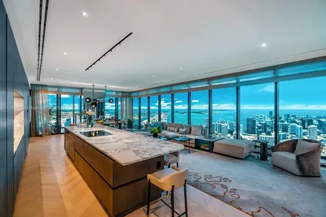 300 N Biscayne Boulevard Miami FL 33132