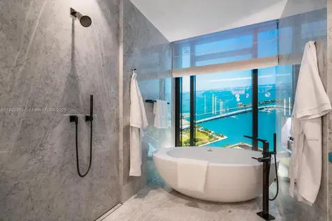 300 N Biscayne Boulevard Miami FL 33132
