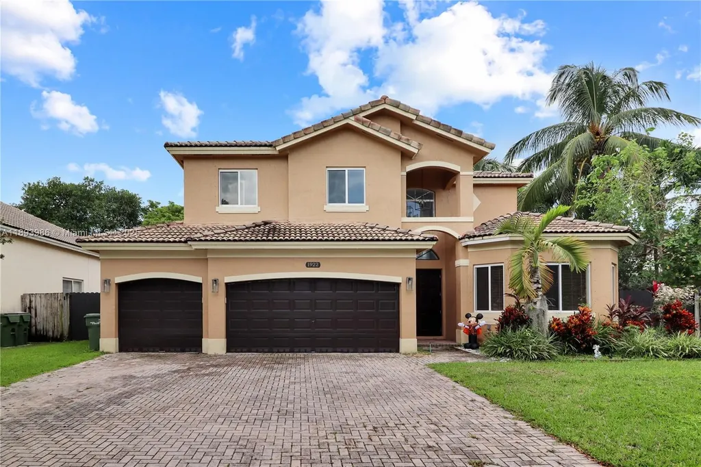 1922 SE 22nd Court Homestead FL 33035