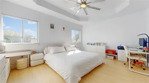 1922 SE 22nd Court Homestead FL 33035