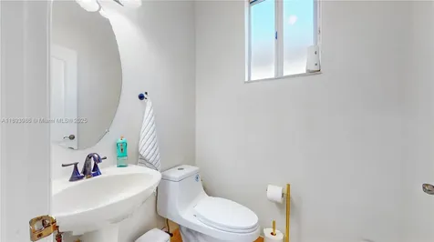 1922 SE 22nd Court Homestead FL 33035