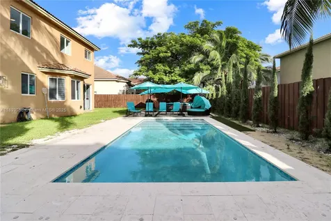 1922 SE 22nd Court Homestead FL 33035