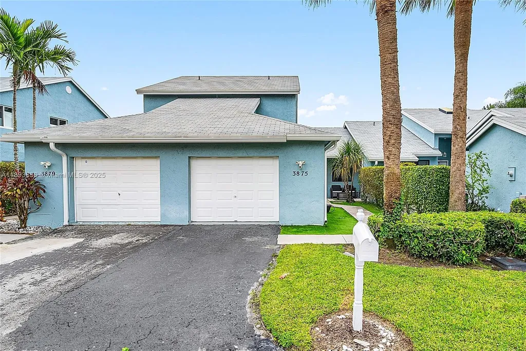 3875 Island Club W Lantana FL 33462