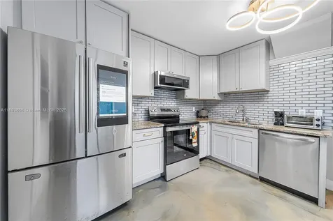 3875 Island Club W Lantana FL 33462