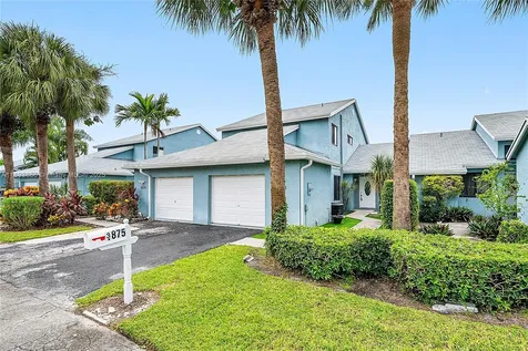 3875 Island Club W Lantana FL 33462
