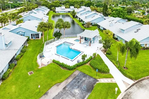 3875 Island Club W Lantana FL 33462