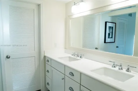 17081 Waterbend Drive Jupiter FL 33477